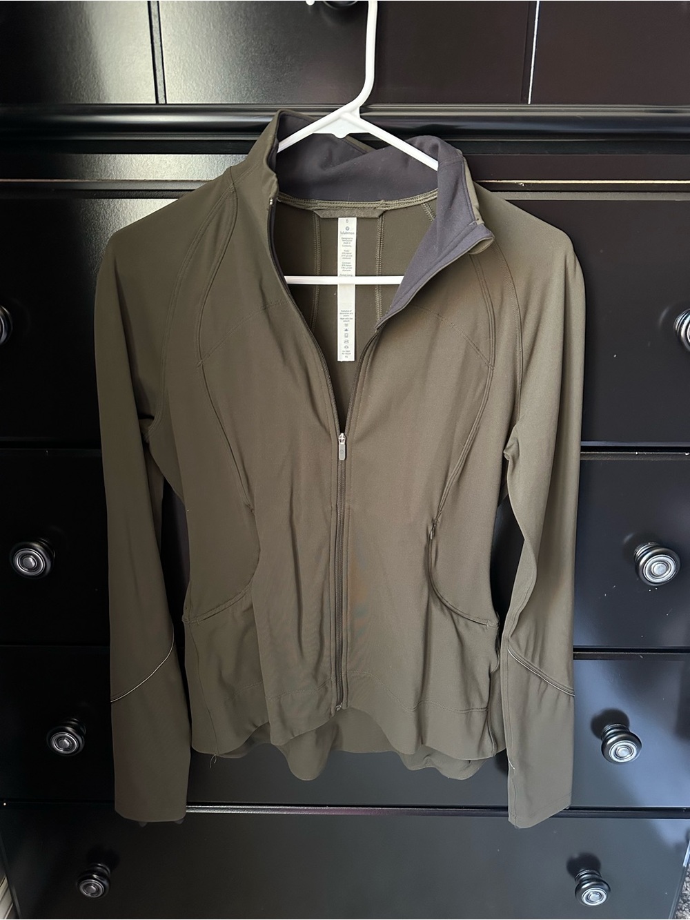 Lululemon jacket rare style!!